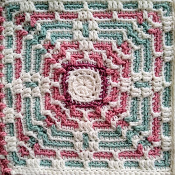 Workshop de Iniciação ao Crochet Mosaico (4h) - TER e QUI, 20 e 22 SET: 21h00-23h00 - online